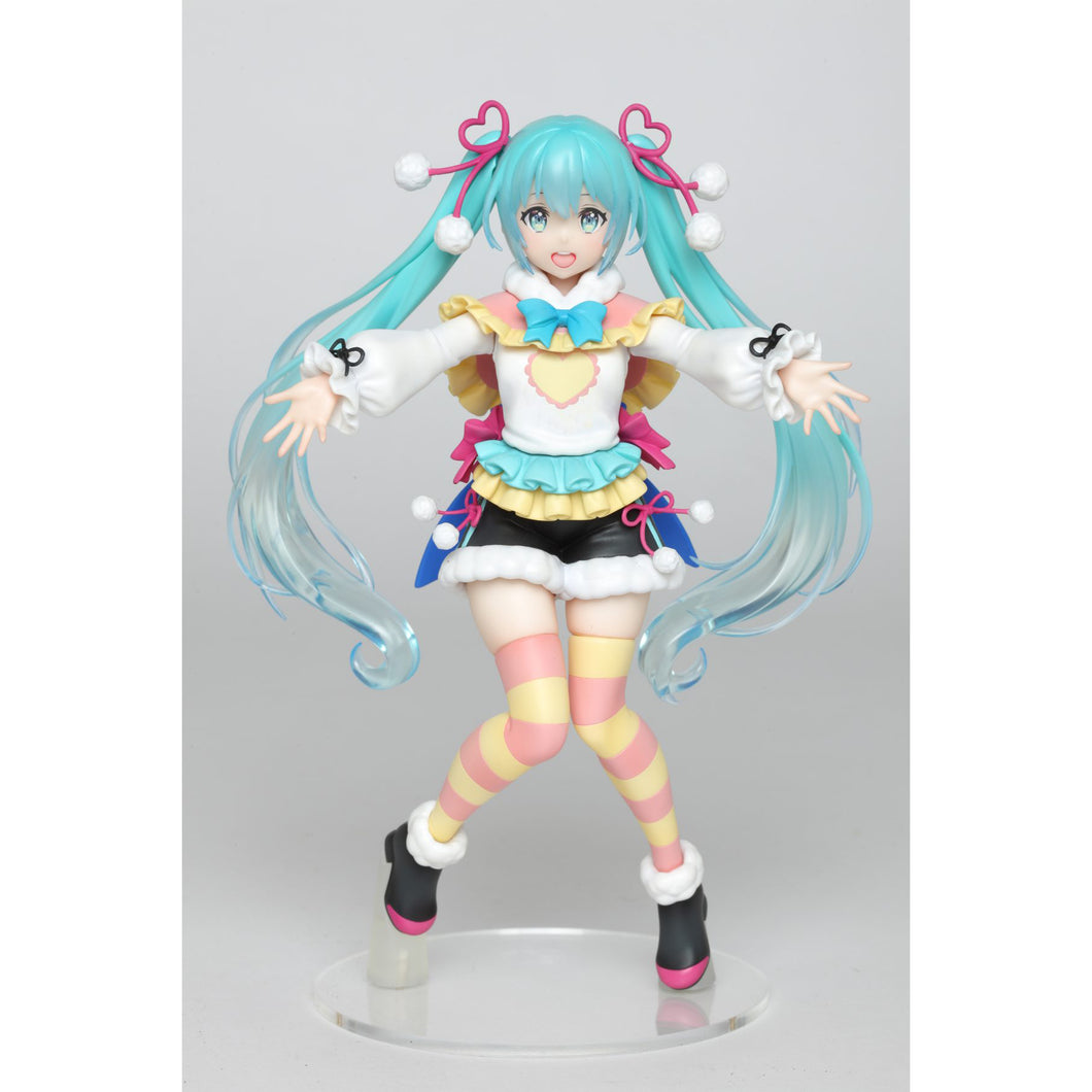 Taito USA (451807600) Hatsune Miku Figure - Winter Image Ver.